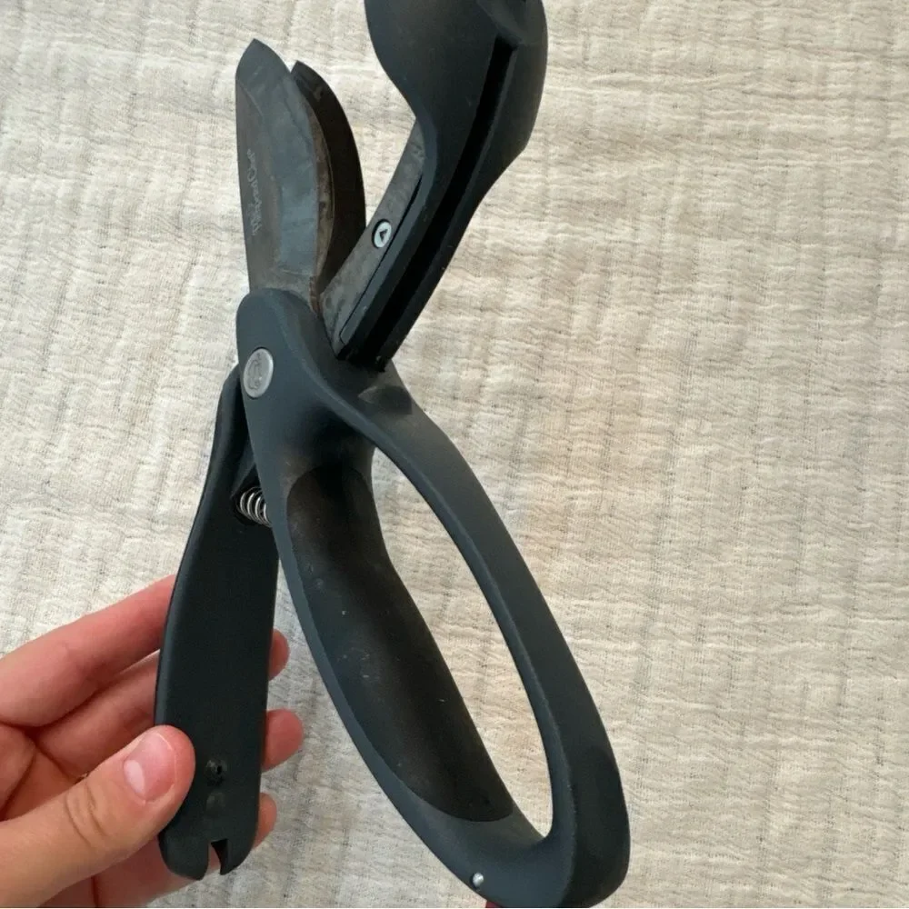 The Pampered Chef Salad Chopper Dual Blade Lettuce Scissors
